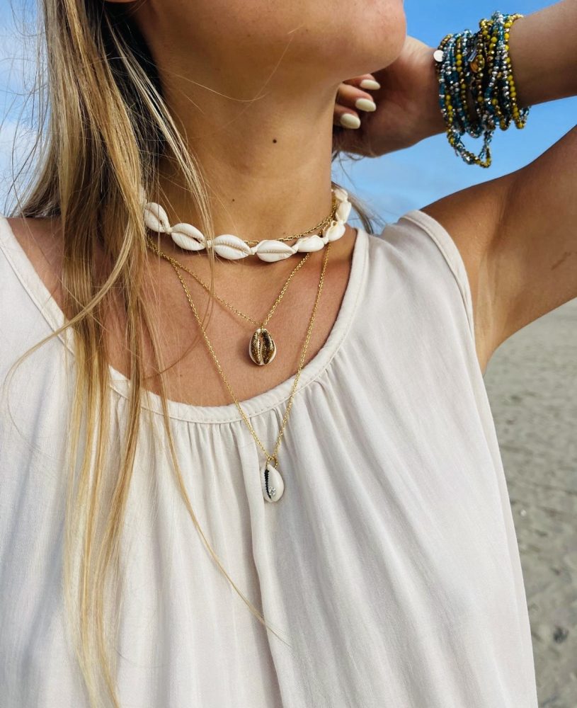 Collier choker cauri